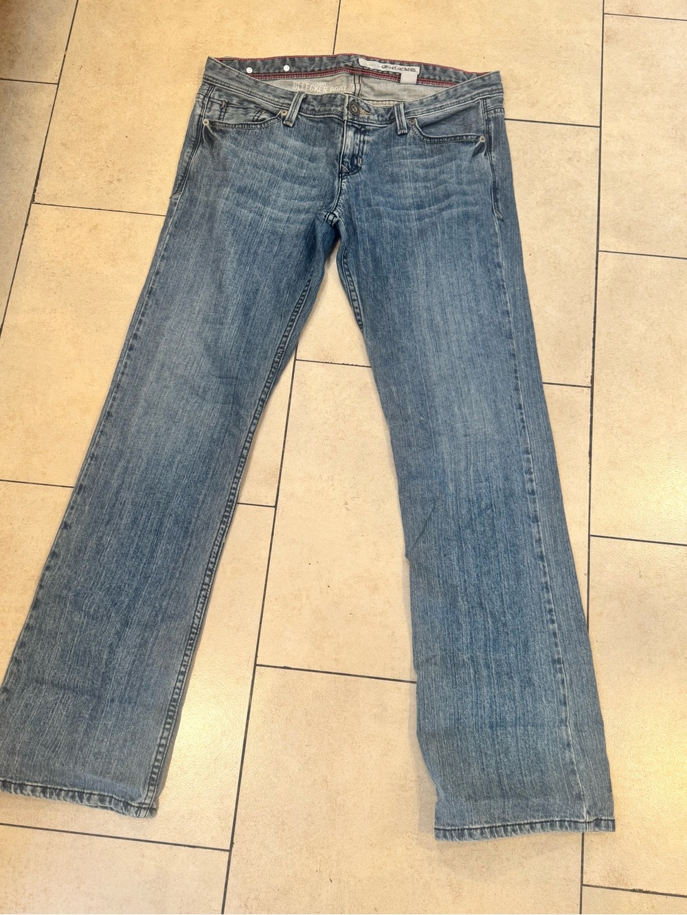 DKNY Women’s Bleaker Boot Jeans Medium Wash Low Rise 31